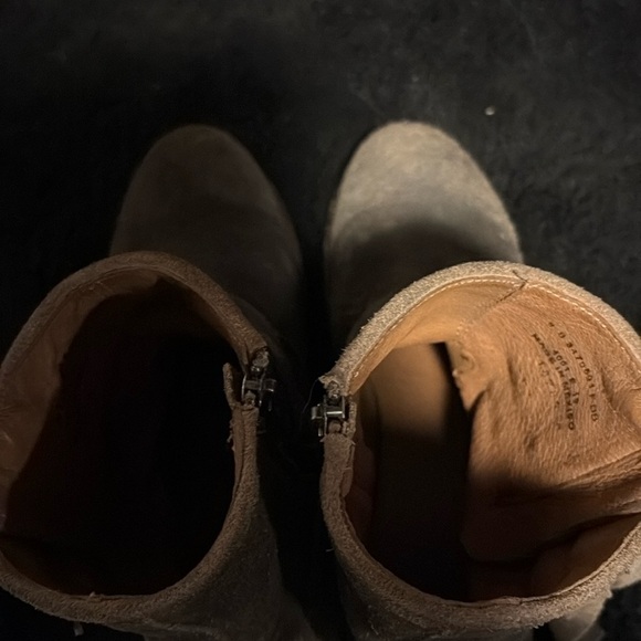 ‘Frye Veronica Strappy Triple Buckle Rustic Distressed Short Suede Boots Size 9’ - Picture 9 of 16